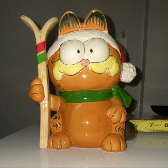 Enesco Garfield Skier Piggy Bank - Picture 11 of 11